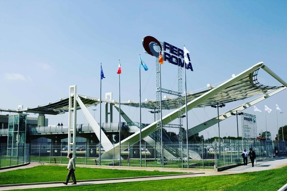 The Garden Suite Airport Ponte Galeria Kültér fotó